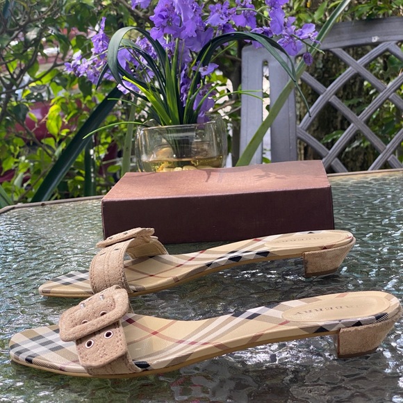 Burberry Beige Nova Check Suede Sandals - Picture 6 of 16